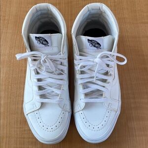 VANS Leather Sk8-Hi True White Sneakers Womens Size 9.5